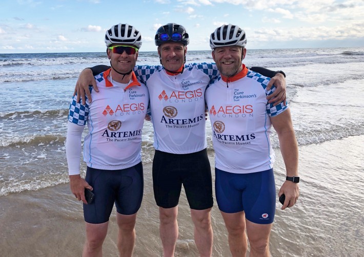 Steve Redding standing with Mike Tindall MBE (right) and Iain Balshaw MBE (left) ready to start the Raid Pyrenean
